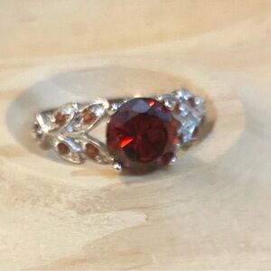 NEW Gorgeous Ruby red stone with silver hearts on band Size 7